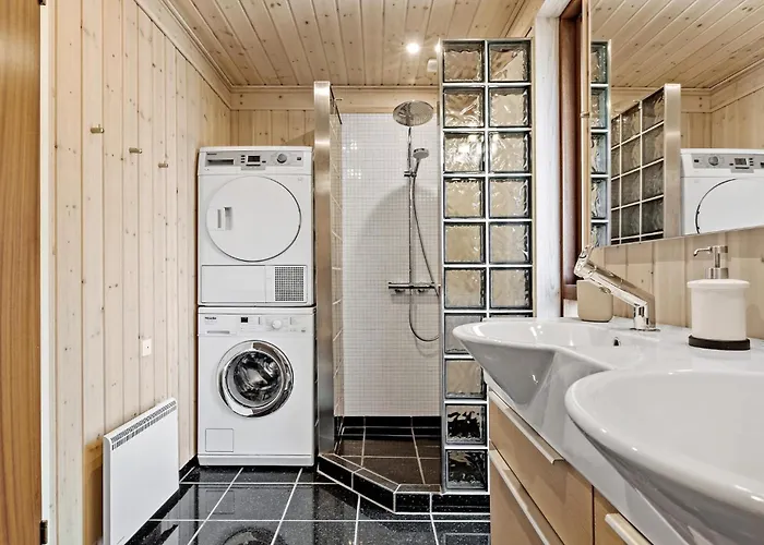 Feriehus 3 Bedroom Beautiful In Logstor