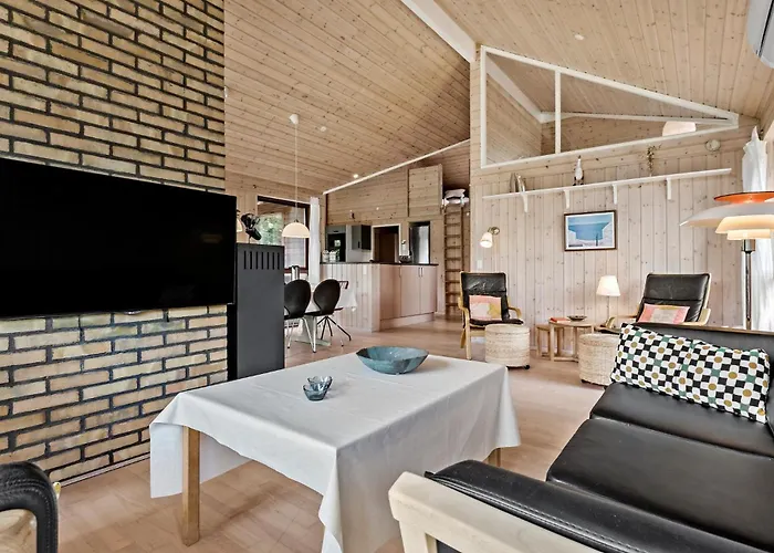 3 Bedroom Beautiful In *