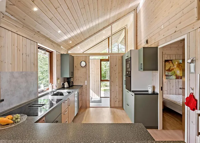 Feriehus 3 Bedroom Beautiful In Logstor